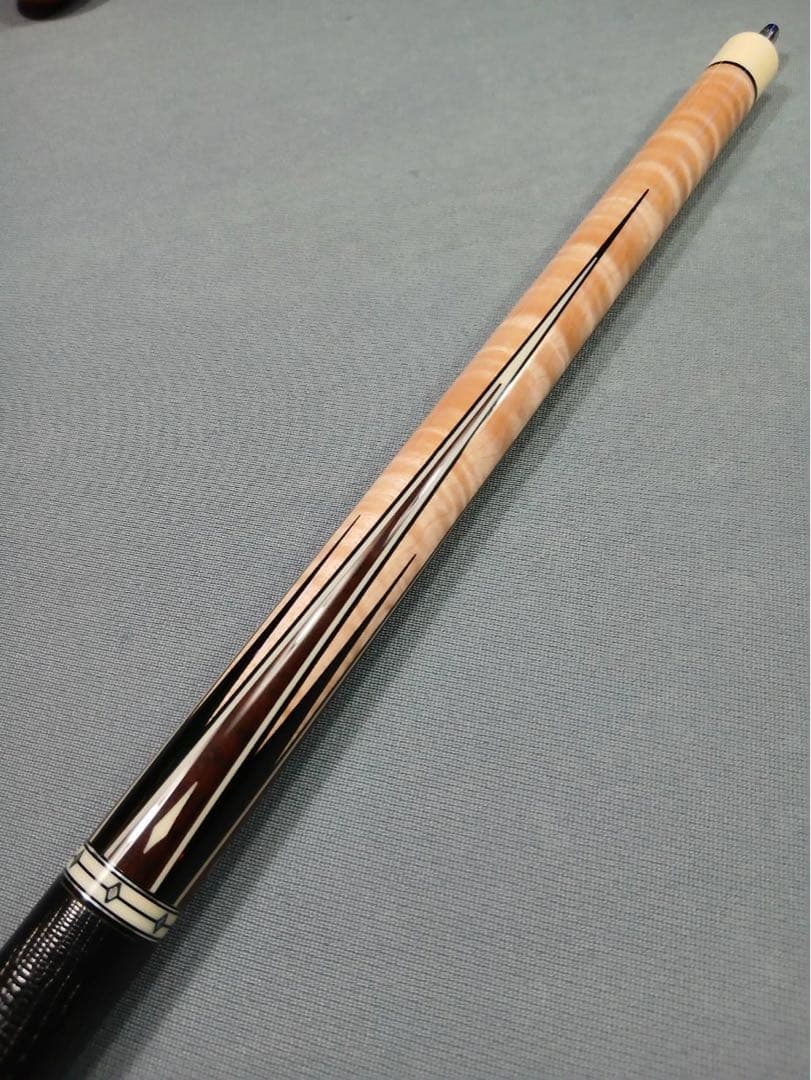 【中古】リペア済 Predator ビリヤードキュー IKON3-2 バットのみ