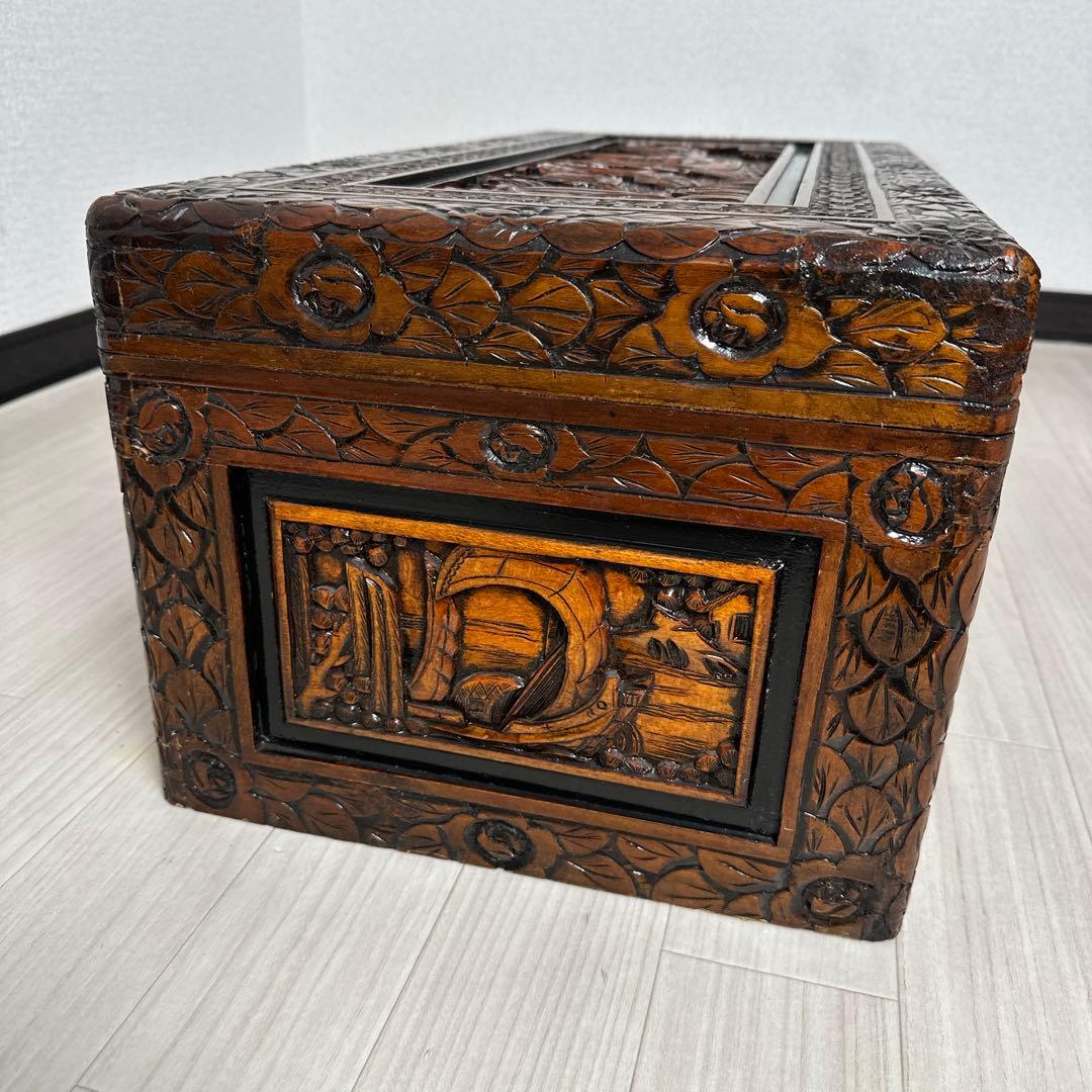 細密彫刻 豪華 木彫トランク アジアン家具 木箱 収納 箪笥 帆船彫刻 ※r2※