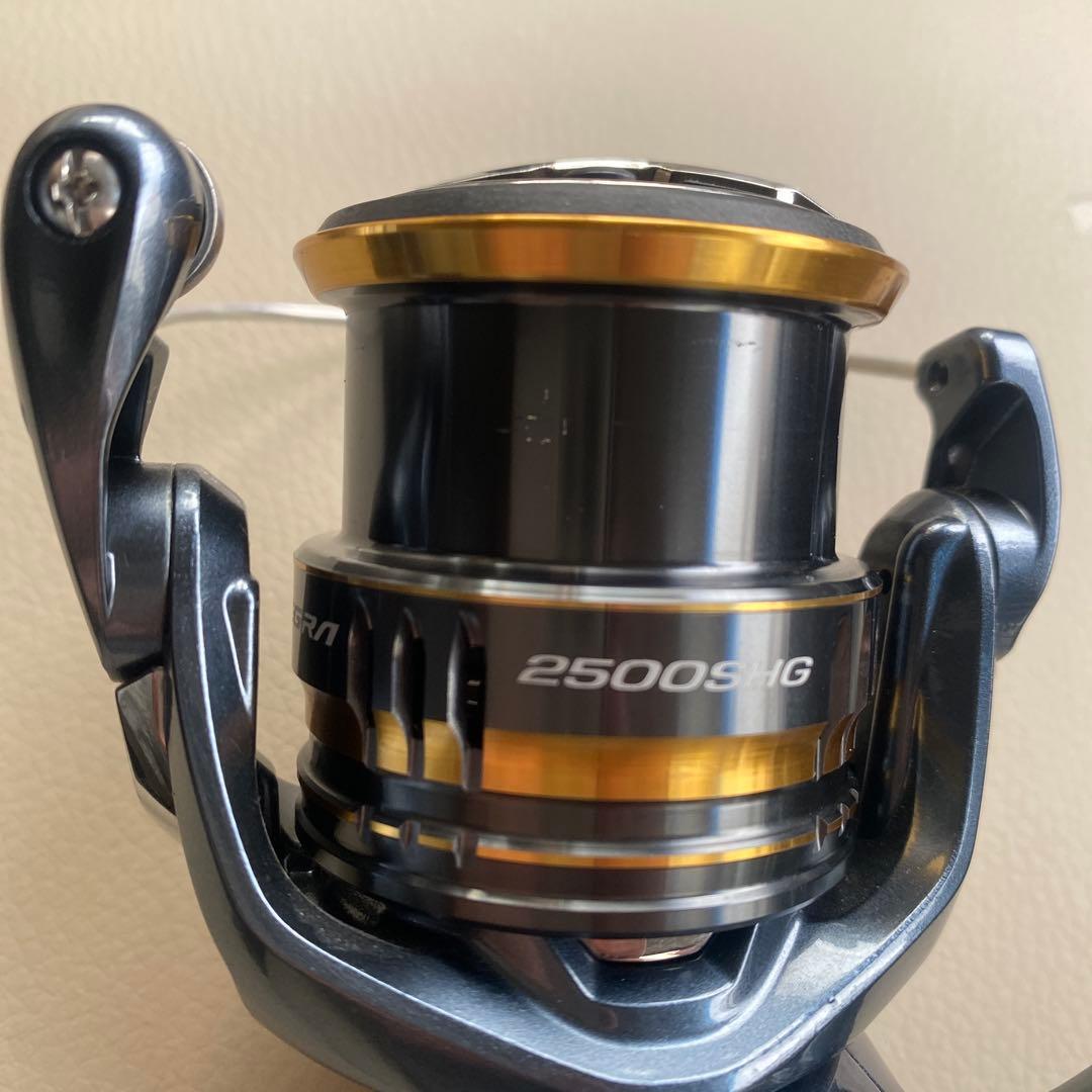21アルテグラ　2500SHG スピニングリール　リールスタンド付