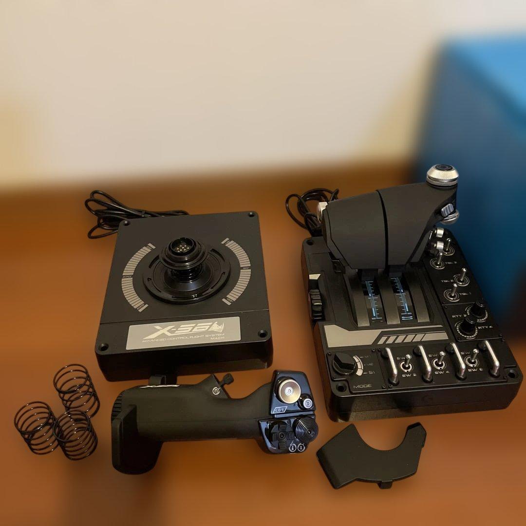 Logitech X56 HOTAS RGBスティックコントローラー