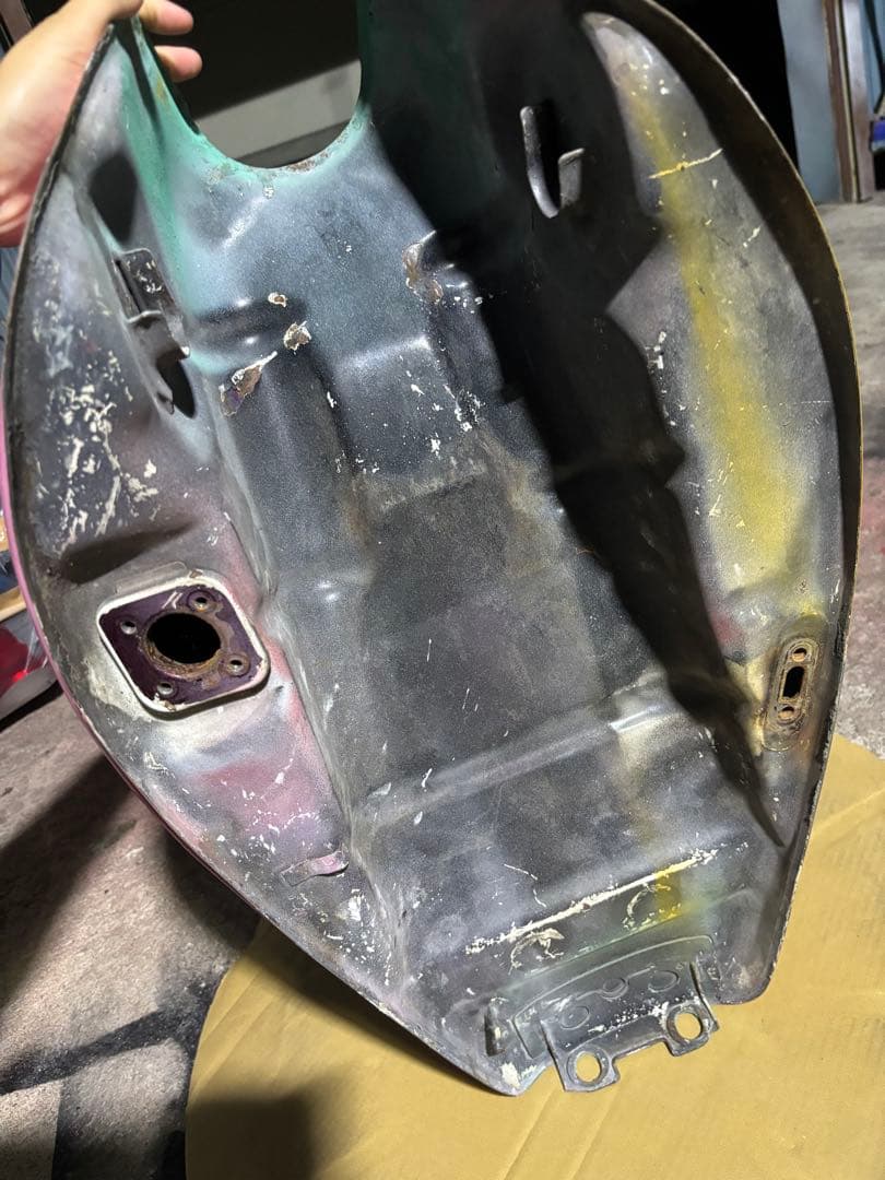 あっき ゼファー、ゼファーχ 燃料タンク