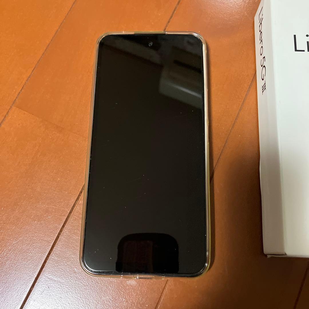 Libero 5G III ブラック Y!mobile