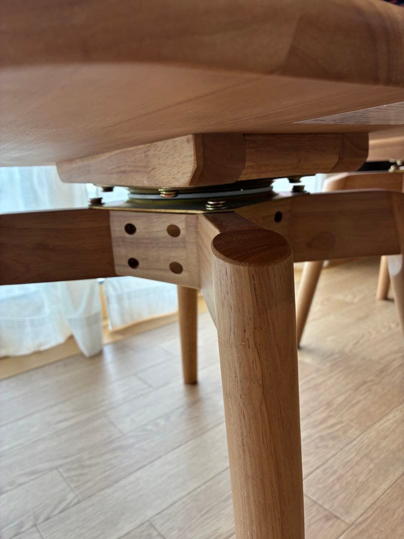 送料込み♪ 回転式　ダイニングチェア　北欧風