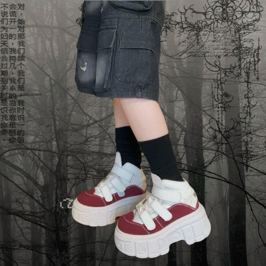 NEW ROCK風　ニューロック スニーカー　ベージュ　赤　ベルト　厚底