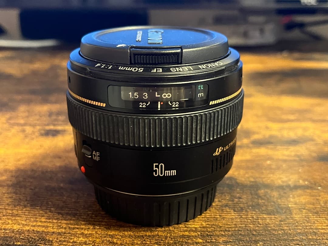 Canon EF 50mm f/1.4 単焦点レンズ