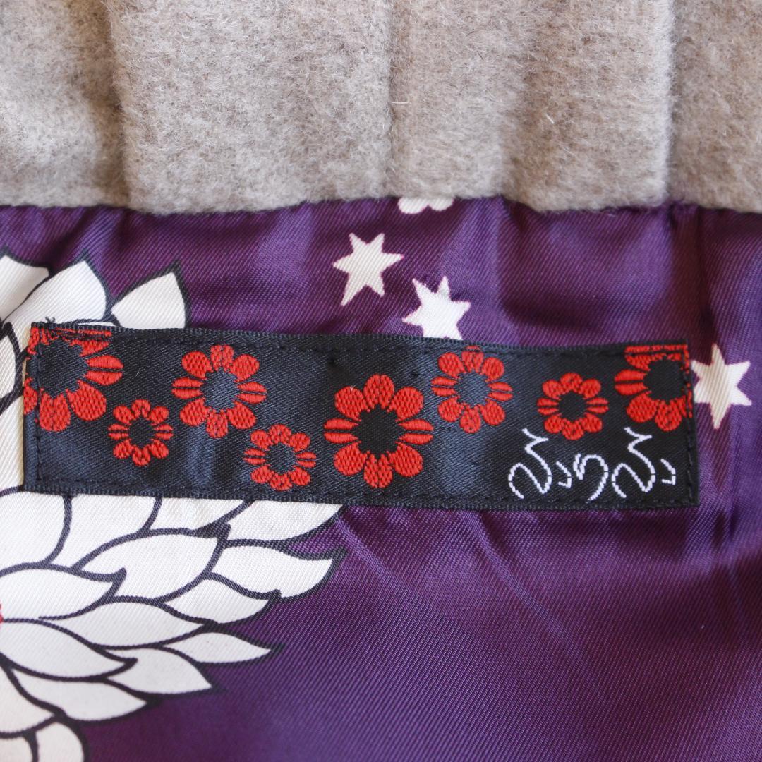 ふりふ 花柄ポンチョ Mサイズ ベージュ ウール 裏地花柄