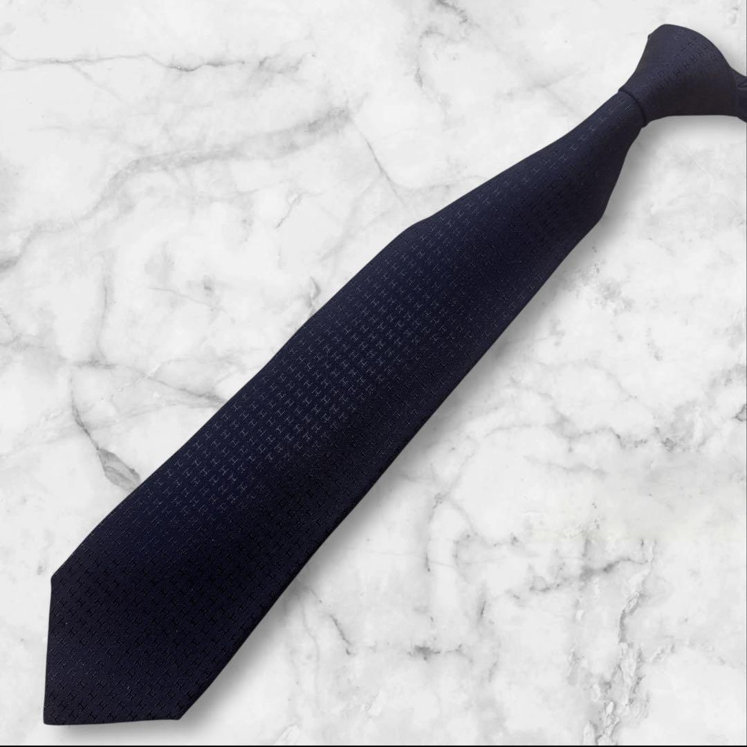 【未使用に近い】HERMES ファソネ　ネクタイ　黒　H柄　箱付き