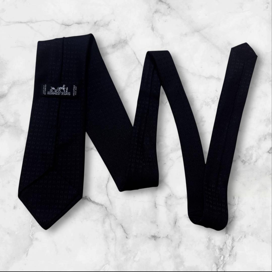 【未使用に近い】HERMES ファソネ　ネクタイ　黒　H柄　箱付き