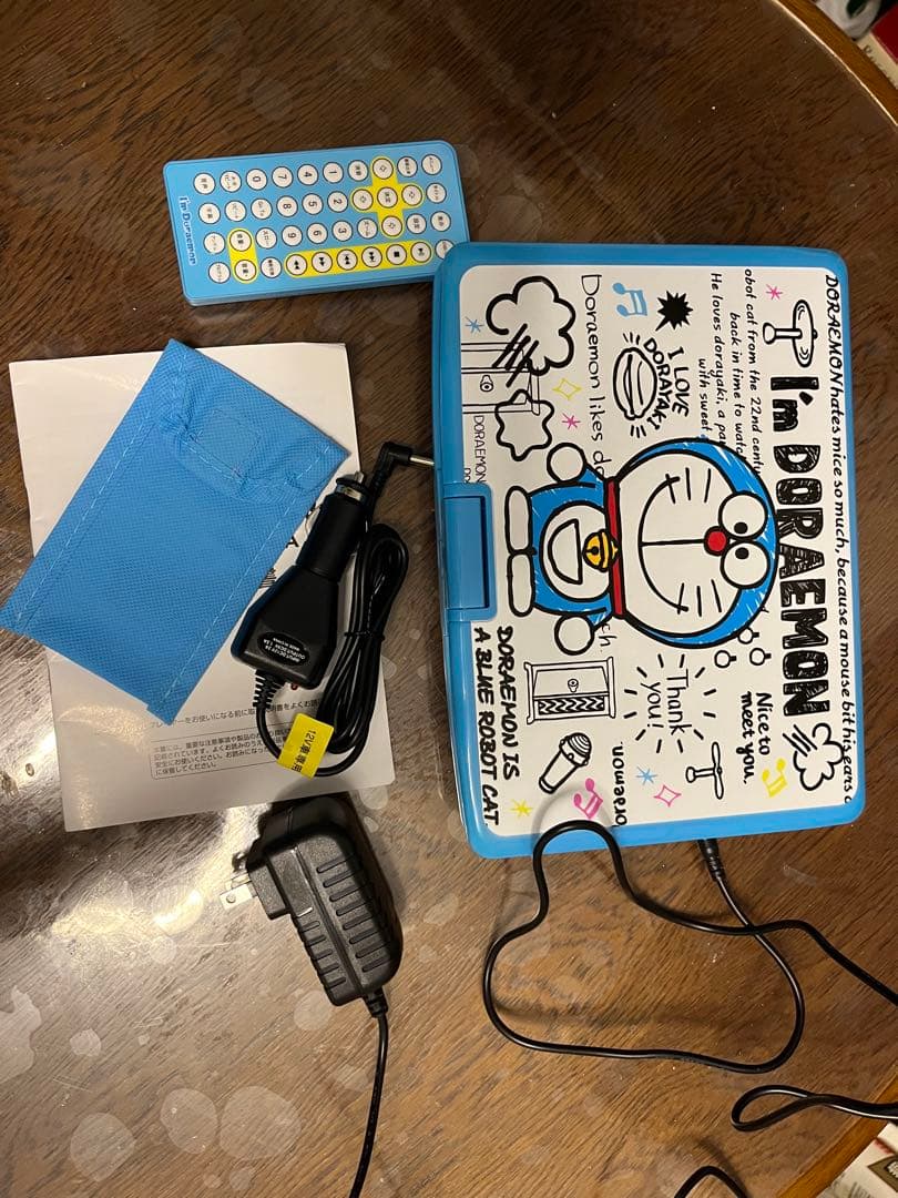 9インチ ポータブルDVDプレイヤー ドラえもんリモコン車電源も取説付　完動品