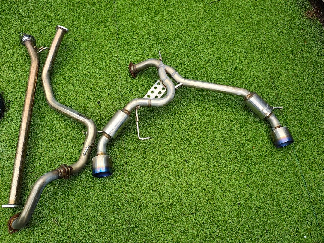 zc33s ロッソモデロ　リアマフラー中間ストレートパイプ付き