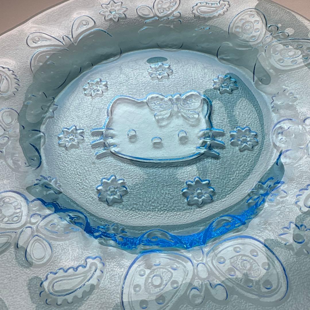 レア　ハローキティ ブルーガラス　皿 透明　水色 サンリオ　蝶々１枚