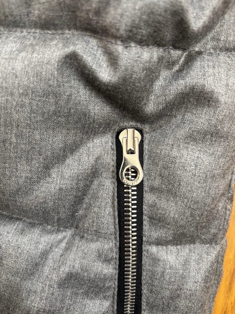 デュベティカ　ダウンベスト　40サイズ