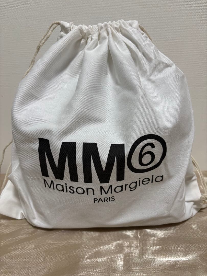 メゾンマルジェラ MM6 ブラック ショルダーバッグ