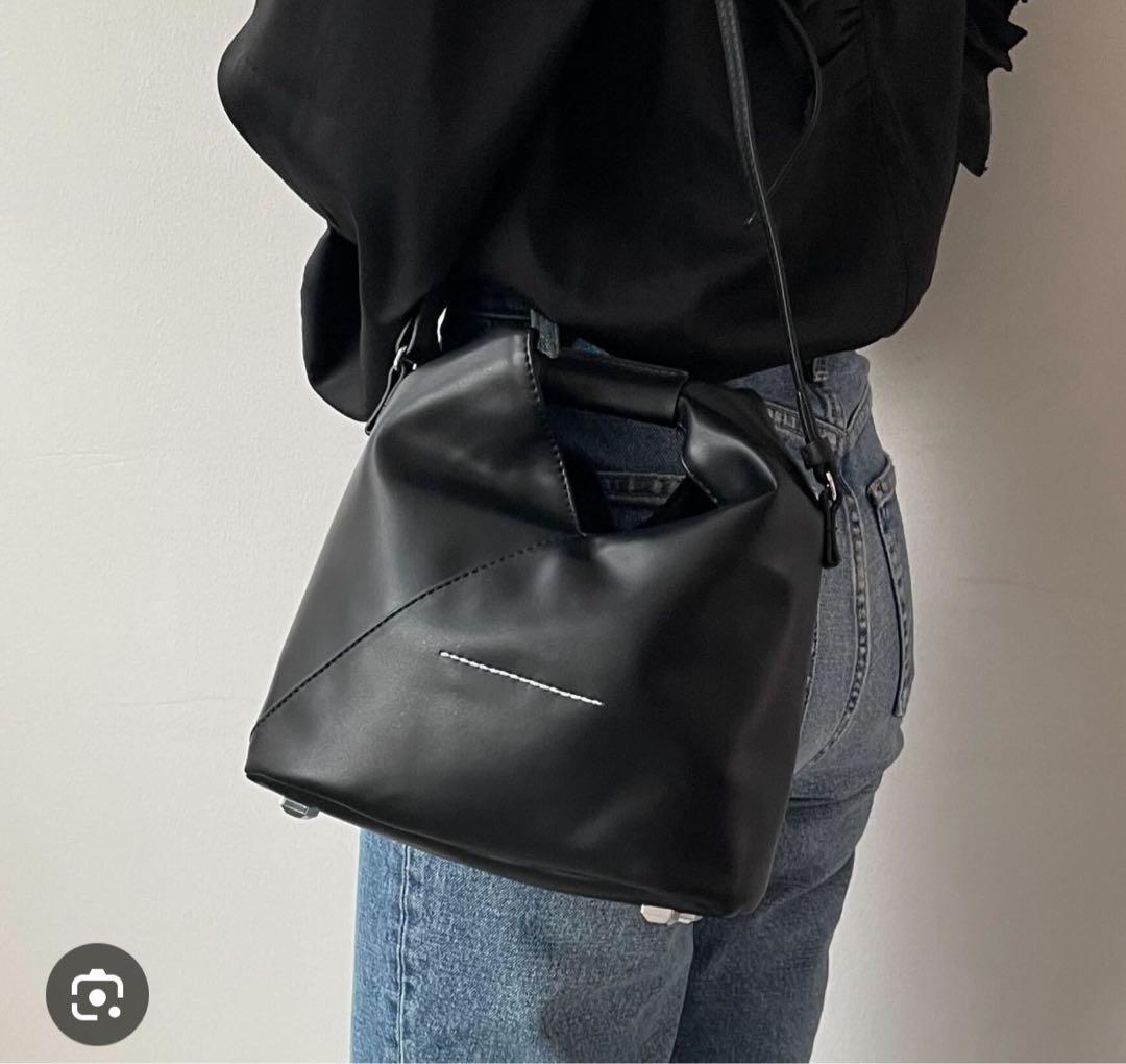 メゾンマルジェラ MM6 ブラック ショルダーバッグ