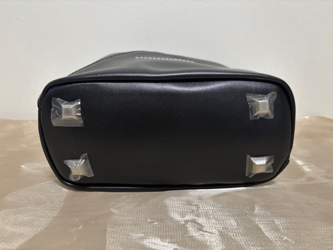 メゾンマルジェラ MM6 ブラック ショルダーバッグ