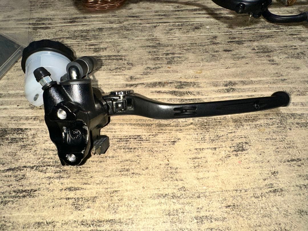 DAYTONA NISSINブレーキマスターシリンダー ブラック 17パイ