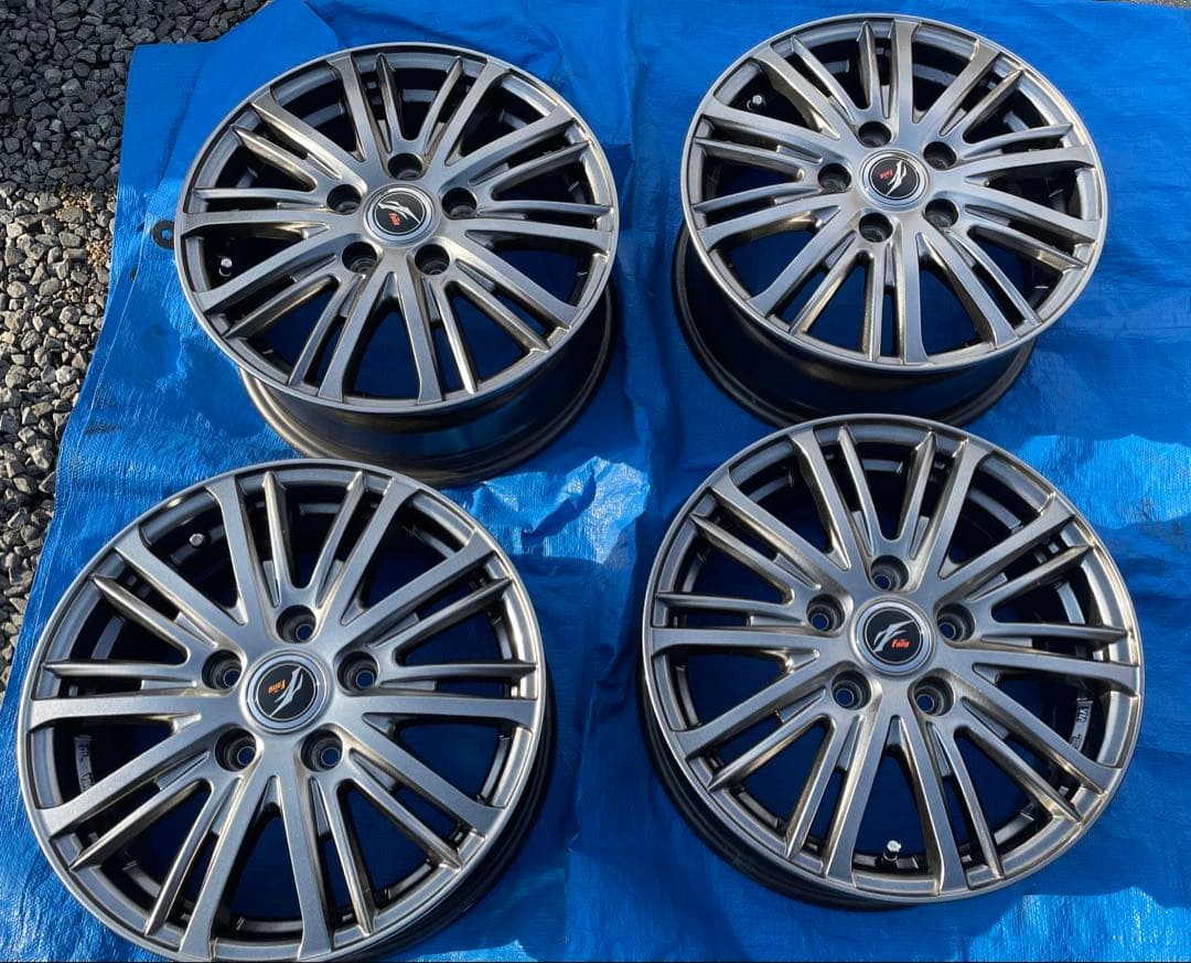 未使用？　15インチ　6J PCD114.3 5穴　アルミホイール　4本