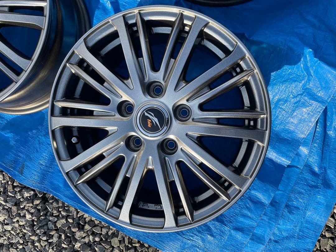 未使用？　15インチ　6J PCD114.3 5穴　アルミホイール　4本