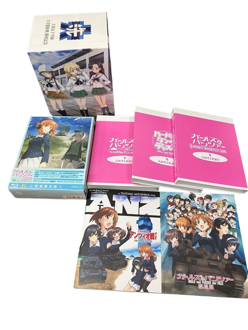 ガールズ&パンツァー TV&OVA 劇場版 Blu-ray BOX 特装版
