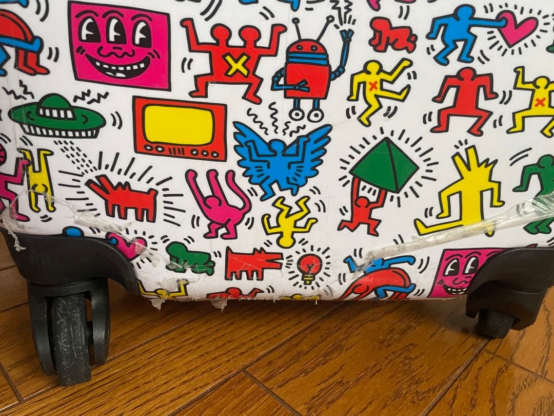 BIGBANG × キースヘリング スーツケース