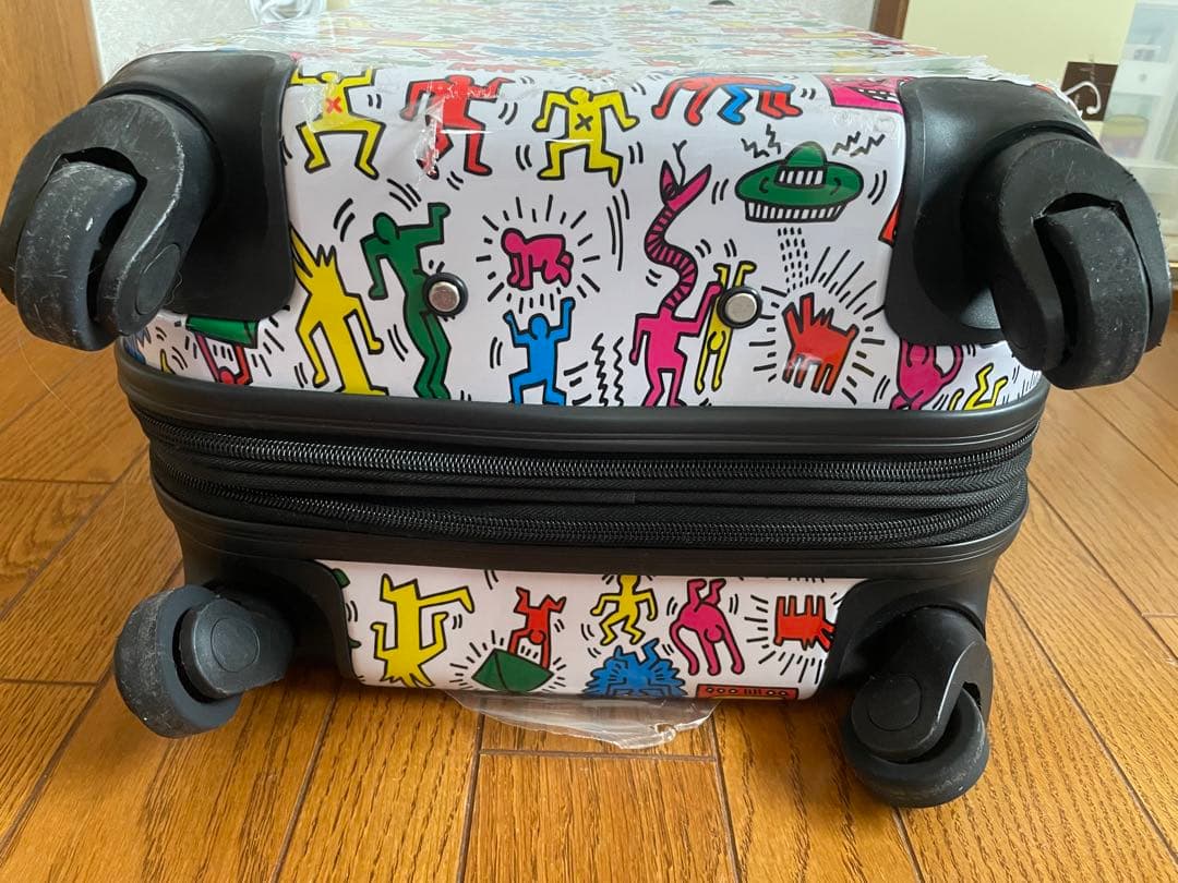 BIGBANG × キースヘリング スーツケース