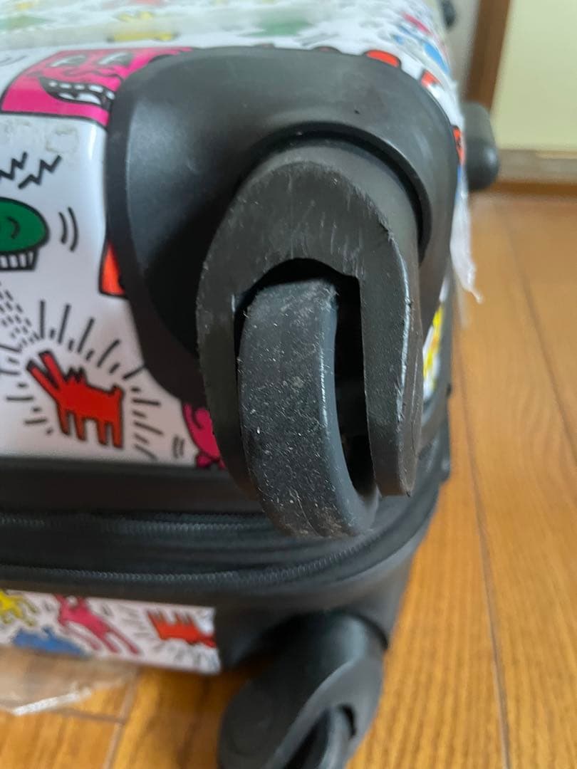 BIGBANG × キースヘリング スーツケース