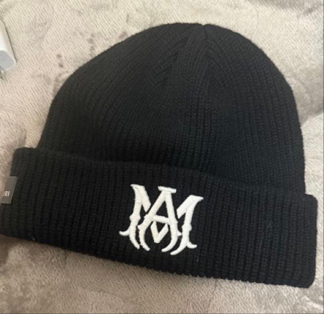 AMIRI 黒 ニット帽 ロゴ刺繍