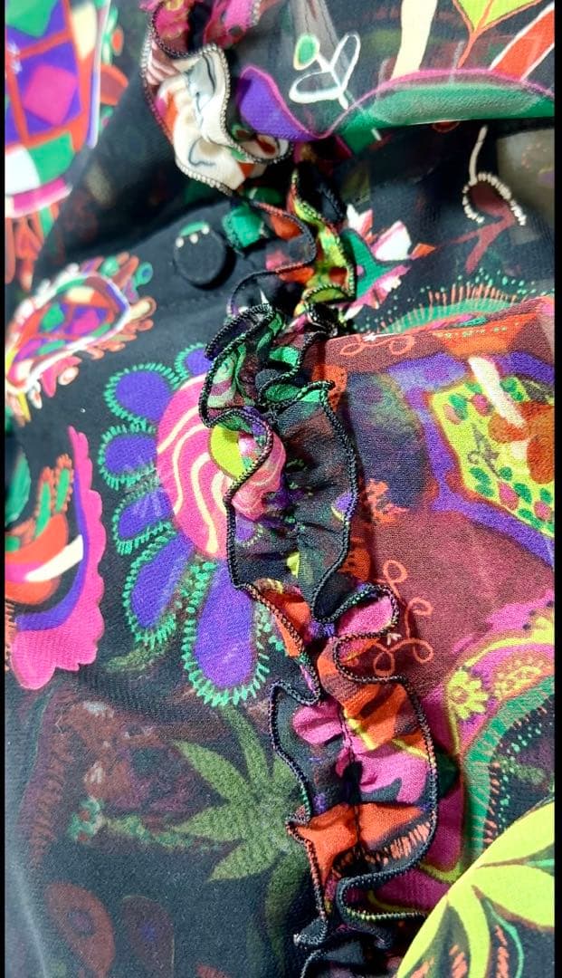 トクコ カラフル柄 フリル付きチュニック