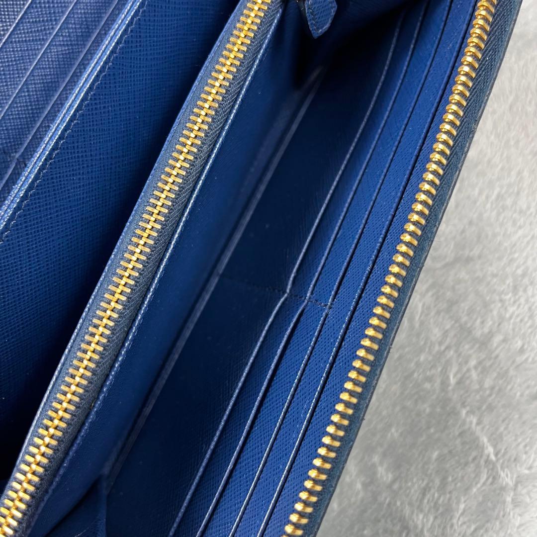 Prada プラダ 長財布 ラウンドファスナー ネイビー 1ML506