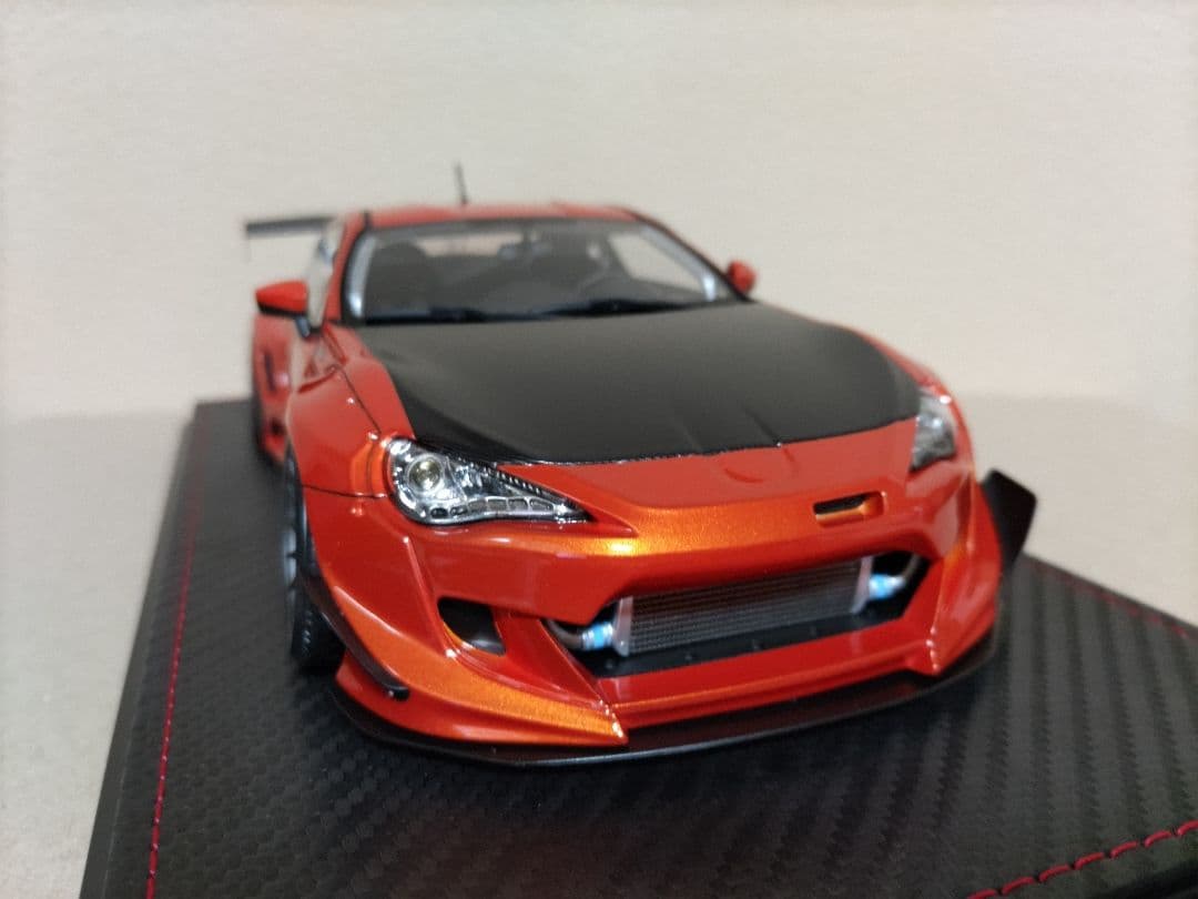 イグニッションモデル　1/18 パンデム86