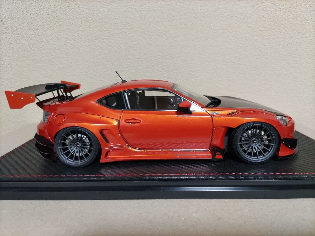 イグニッションモデル　1/18 パンデム86