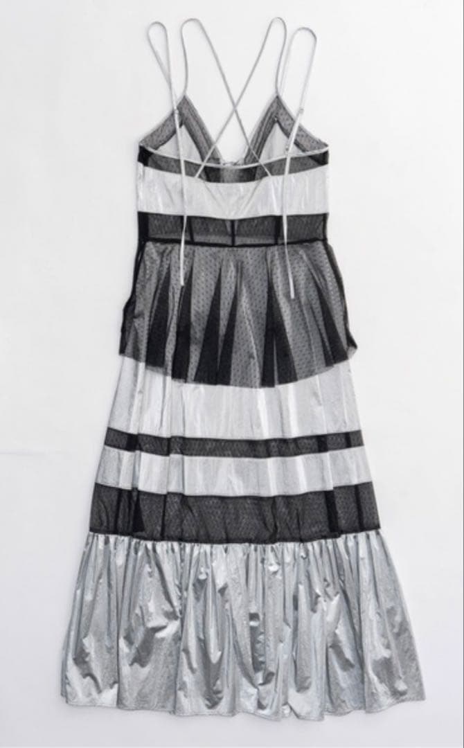 【値下げ】メゾンスペシャル　ワンピース　シルバー