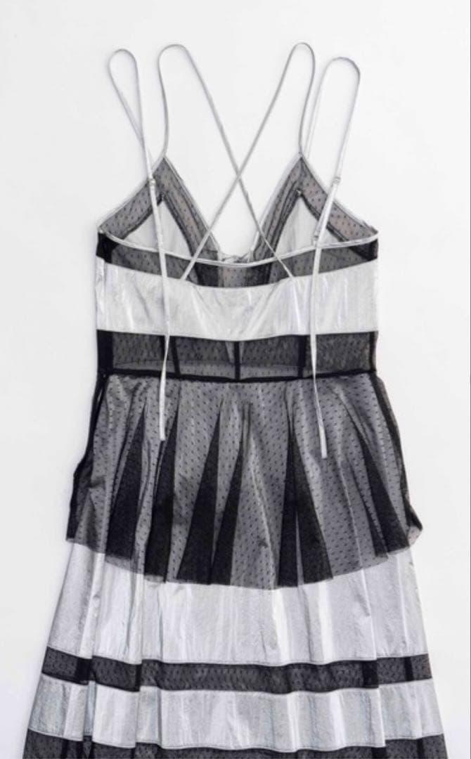 【値下げ】メゾンスペシャル　ワンピース　シルバー