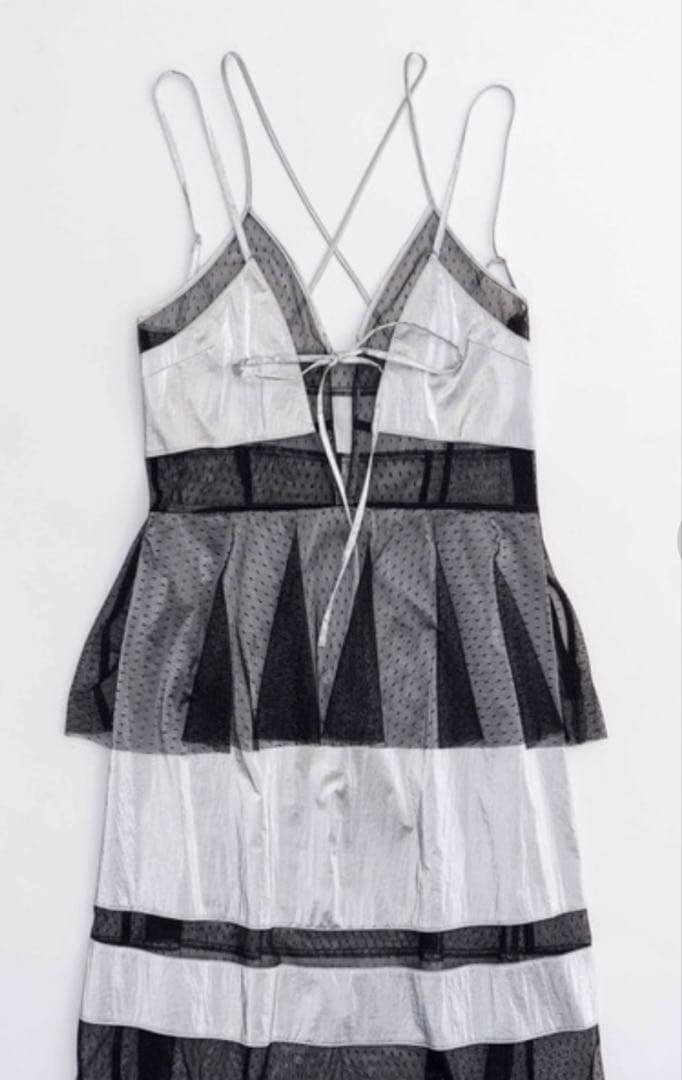 【値下げ】メゾンスペシャル　ワンピース　シルバー