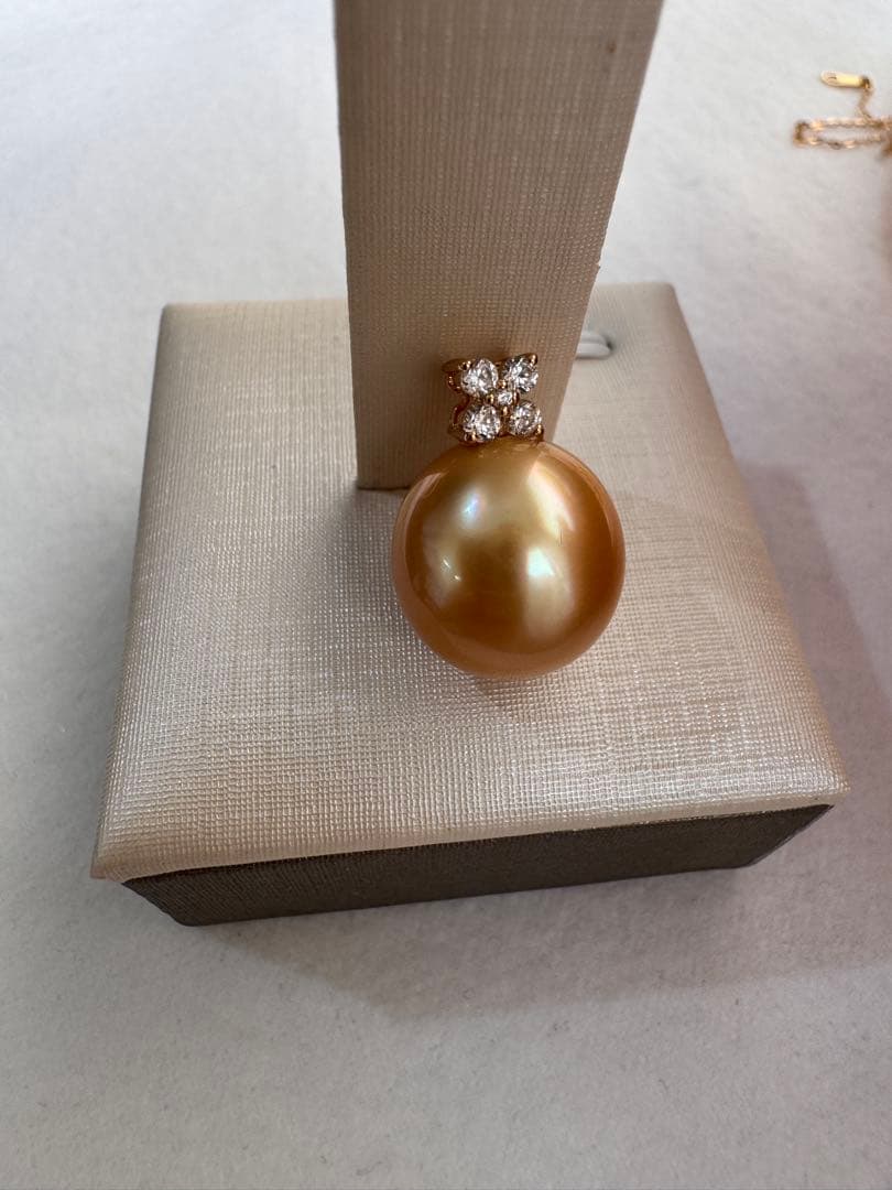 新品　18K ゴールド　天然南洋白蝶ゴールデンパールペンダント