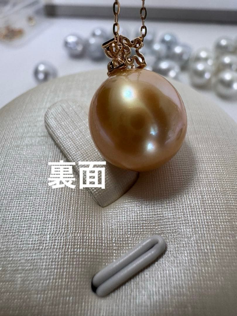 新品　18K ゴールド　天然南洋白蝶ゴールデンパールペンダント