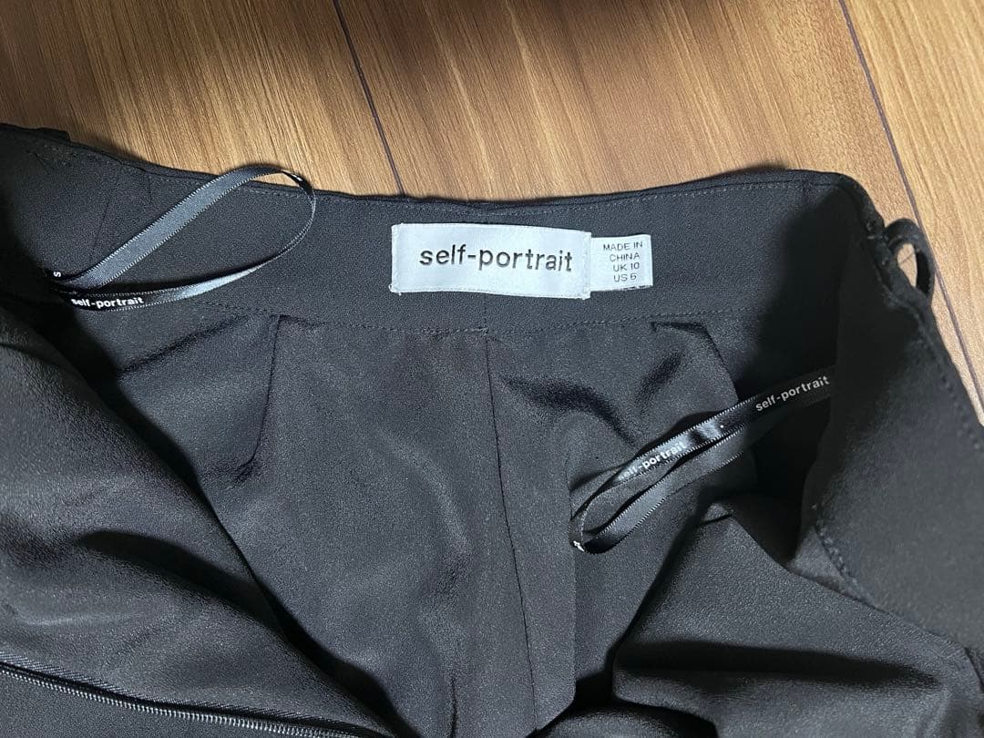 セルフポートレイト レース ハイウェストショートパンツ 加治ひとみさん着用