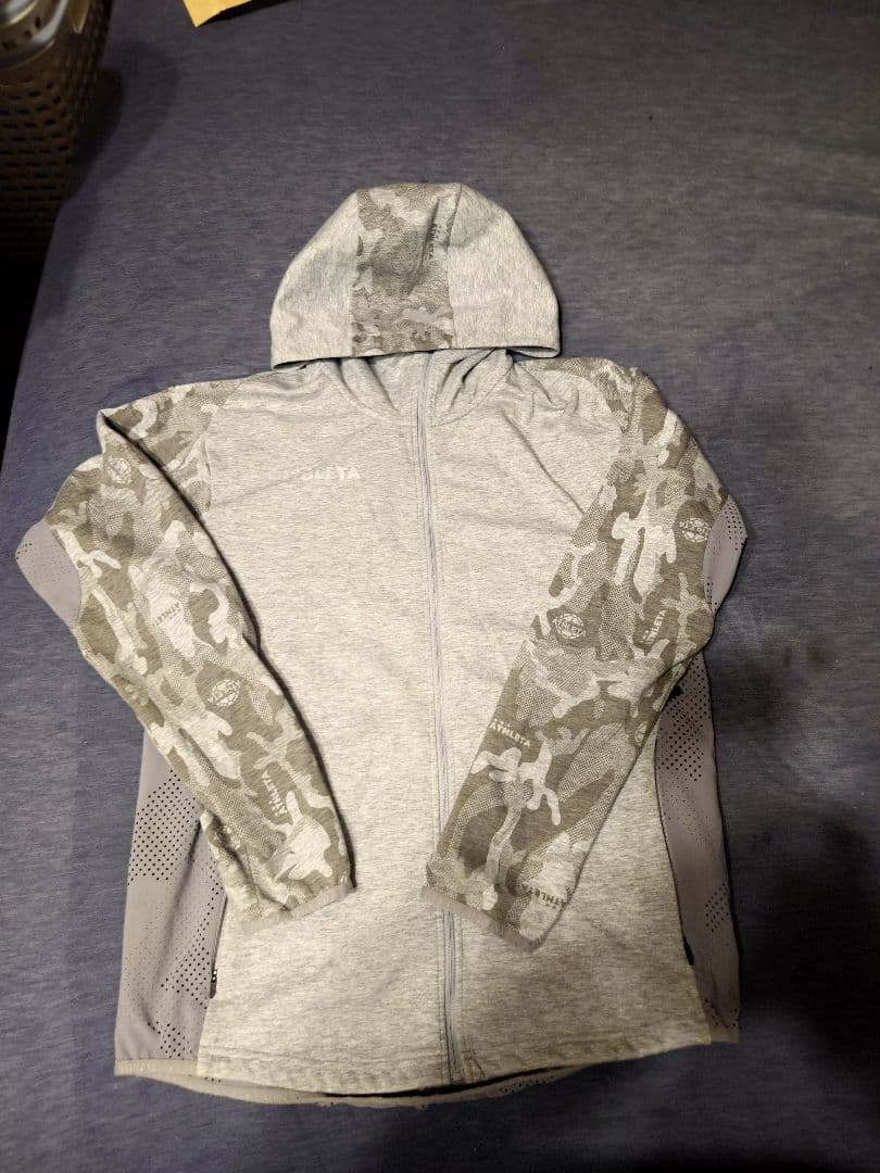 ATHLETA o-reiグレー迷彩ジャージ フード付き