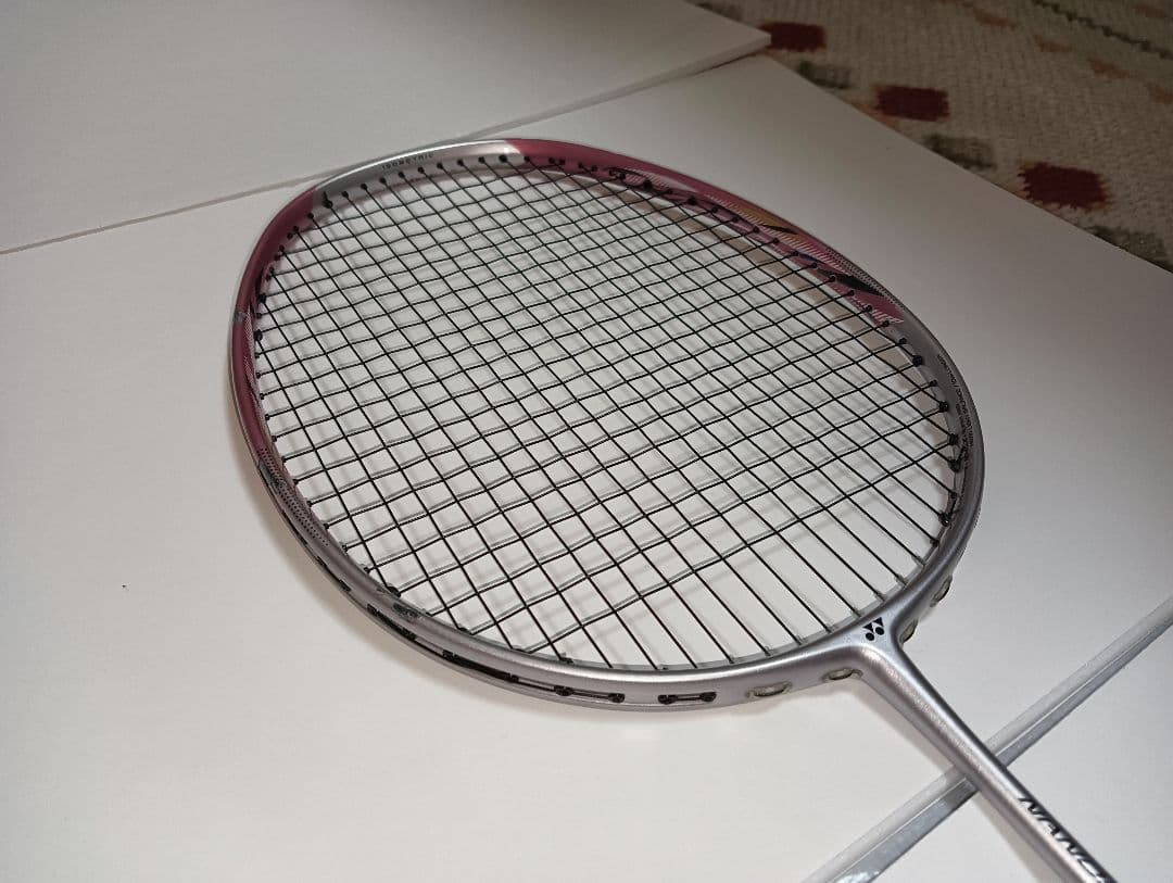 YONEX　ナノフレア600　4ug5