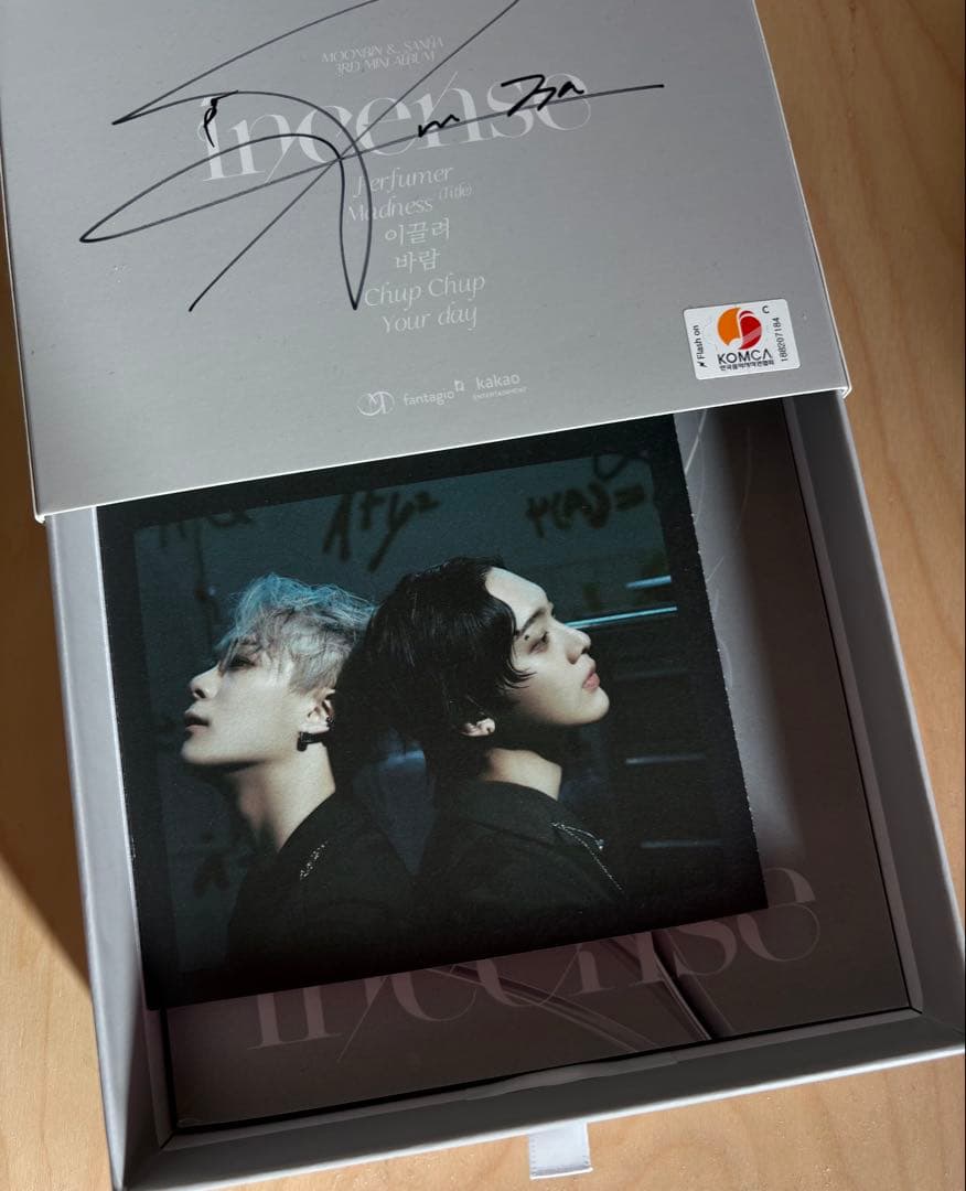 MOONBIN & SANHA IN-CENSE サイン入り　ユンサナ
