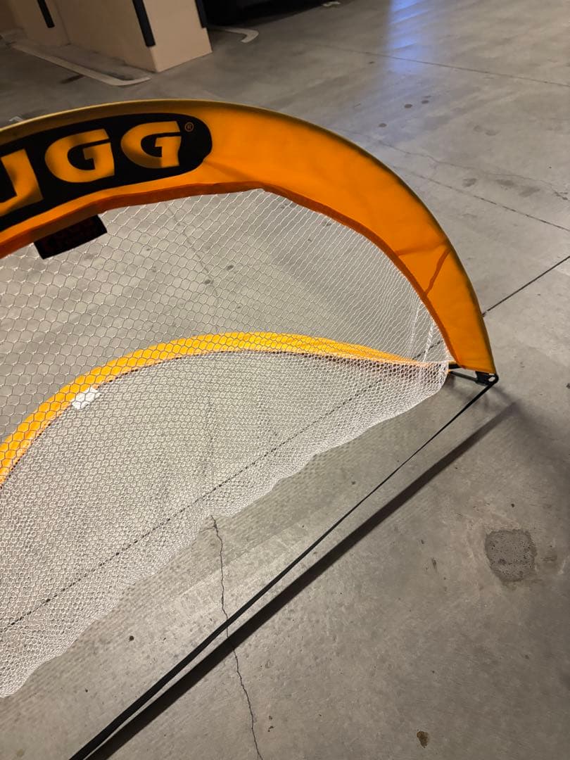 サッカーゴール　折りたたみ　PUGG