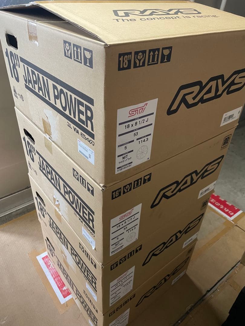 新品未使用STIパフォーマンスホイール 18インチ 8.5Jマットガンブラック
