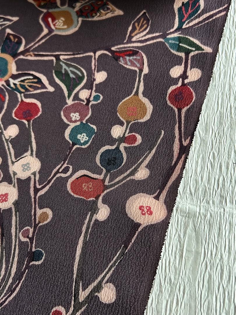 i-na　おしゃれな正絹小紋　彩のきもの　八重花紋