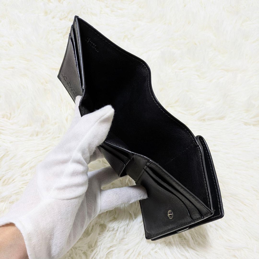 大人気✨LOEWE ロエベ　アナグラム　トライフォールドウォレット　Ｗホック