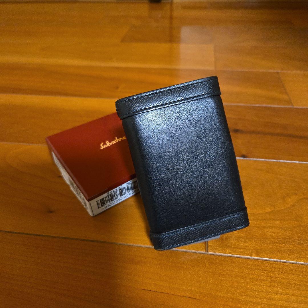 Salvatore Ferragamo ブラックキーケース 箱付き