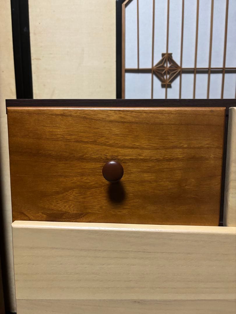 モザイク模様の天然木ローチェスト　ニトリ　クオーレ