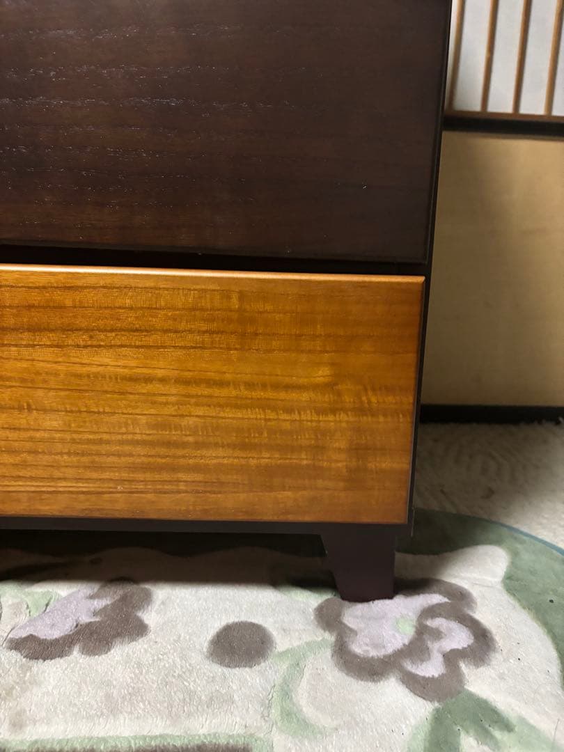 モザイク模様の天然木ローチェスト　ニトリ　クオーレ