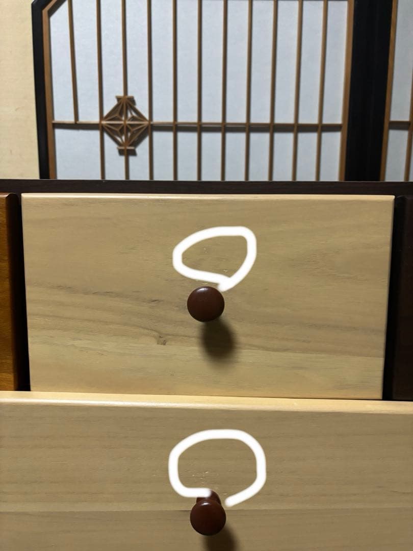 モザイク模様の天然木ローチェスト　ニトリ　クオーレ