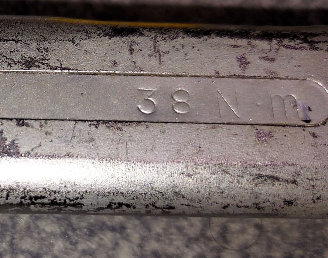 トルクレンチ38N•m（メガネ、スパナ）