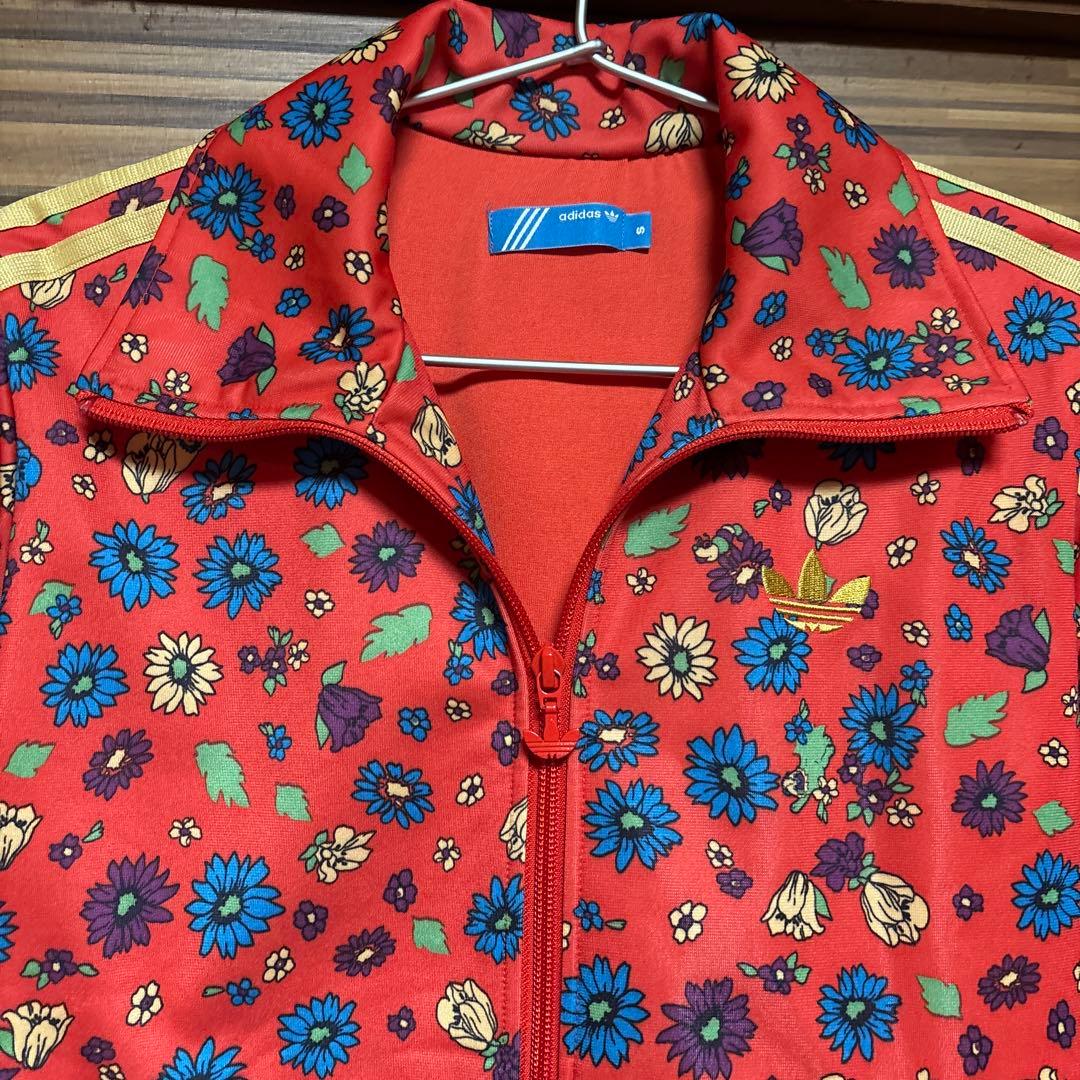 【かくかくしかじか】永野芽郁　adidas×ロデオクラウンズ 花柄ジャージ　S